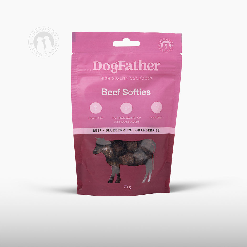 Förpackning med Dogfather Beef Softies, mjukt hundgodis med nötkött, framsidan.