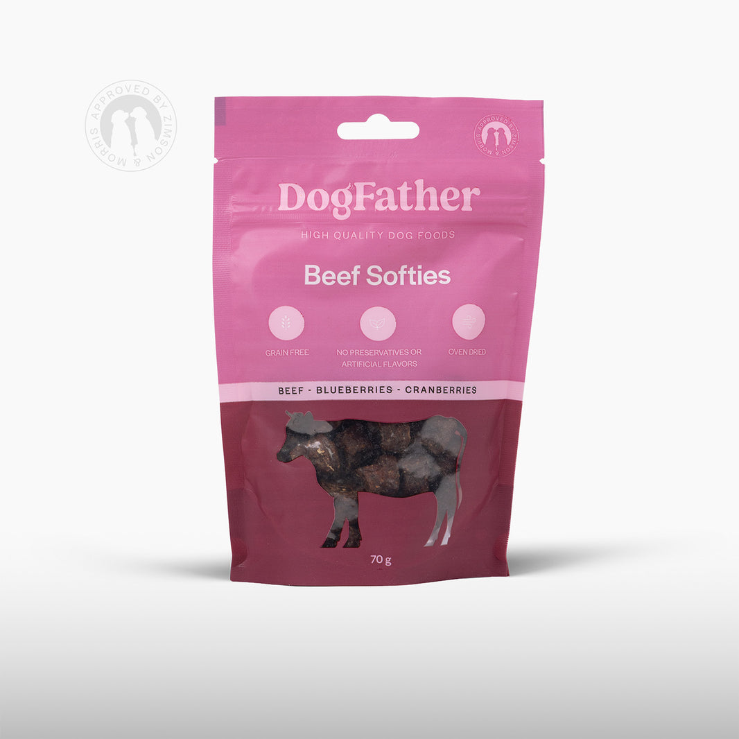 Förpackning med Dogfather Beef Softies, mjukt hundgodis med nötkött, framsidan.